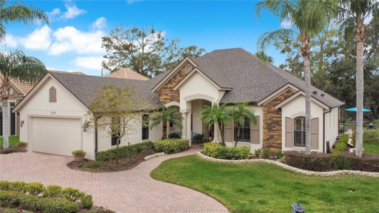 210 Laurel Park Ct. Winter Park, FL